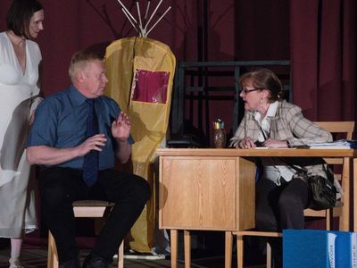 PÁR DNÍ NA ZKOUŠKU – Městské divadlo Jablonec nad Nisou