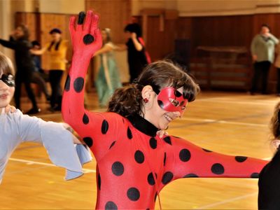 Pod olympijskými kruhy – Sokolovna