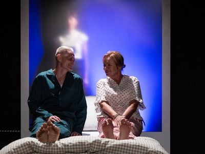 VRAŤTE NÁM SOFII LORENOVOU – Městské divadlo Jablonec nad Nisou